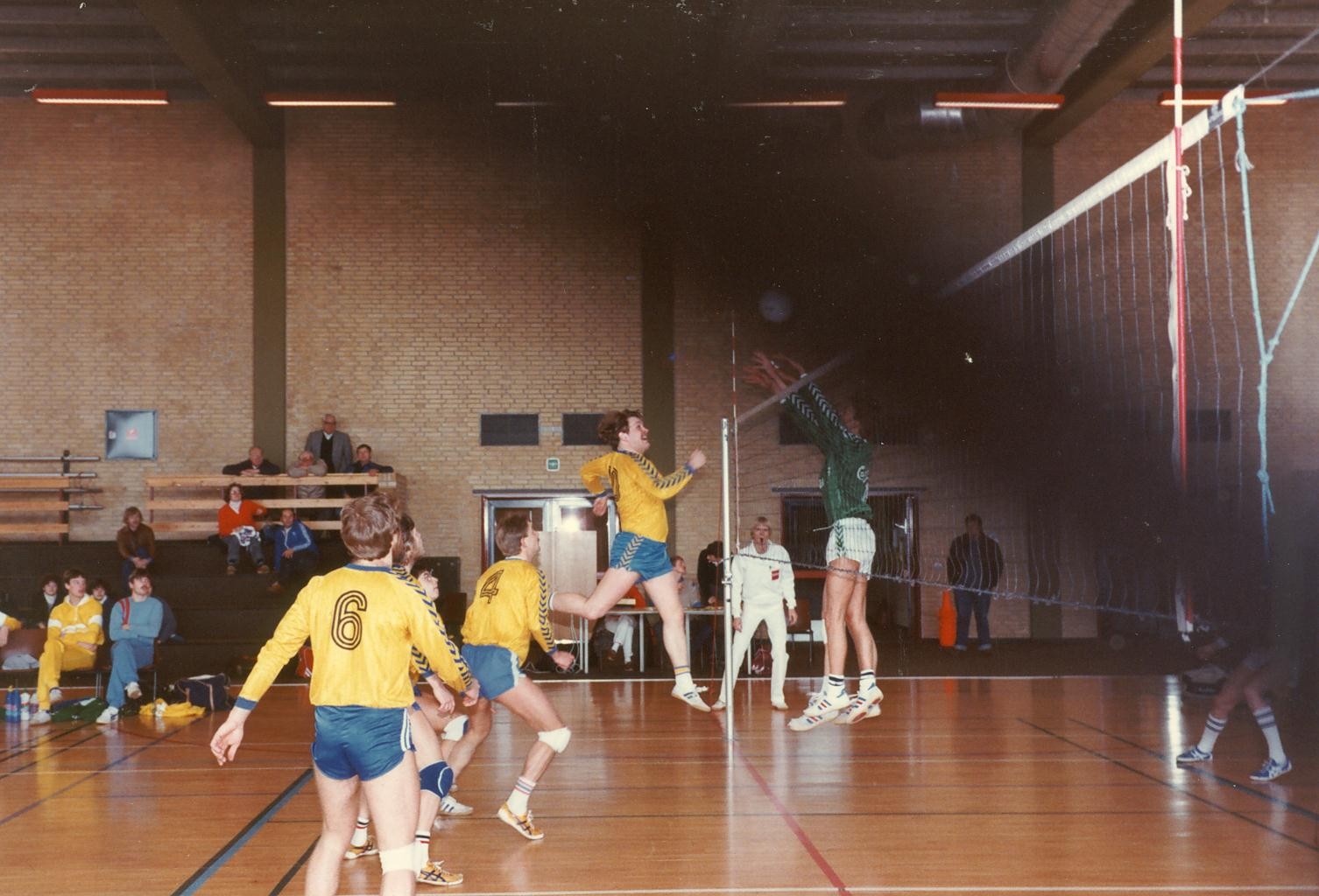 Scan11550 VOLLEY 01-04-1984